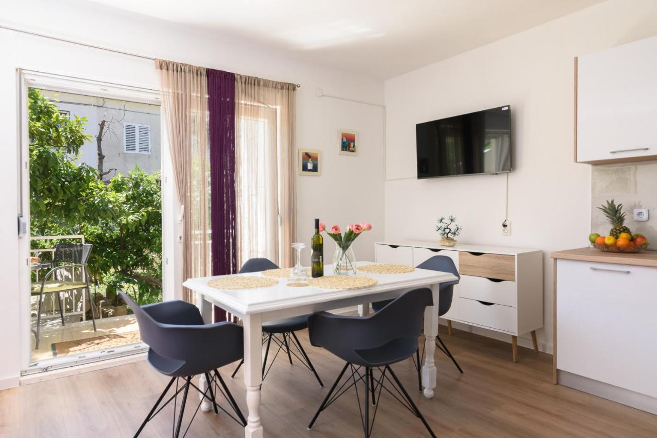 Apartments Mare Trogir Eksteriør bilde